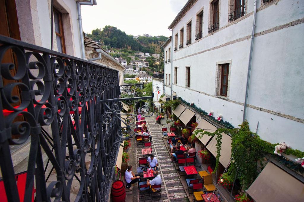 Gjirokastër Duplex Apartment Kandile מראה חיצוני תמונה