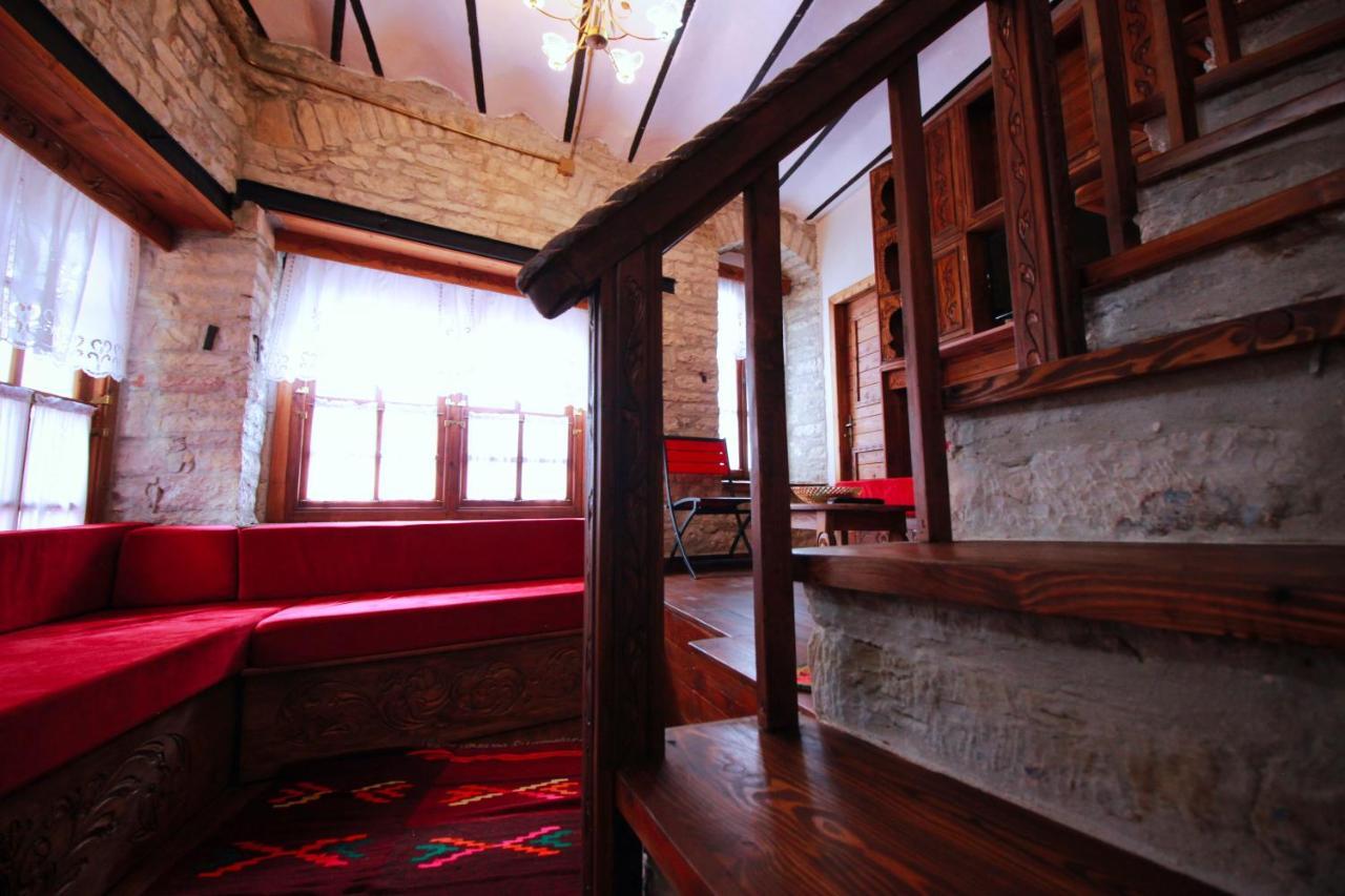 Gjirokastër Duplex Apartment Kandile מראה חיצוני תמונה